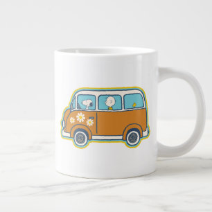 Grande Tasse Voyage sur route Peanuts Road Trip Van