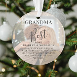 'GRANDMA' 2 photos et citations Noël<br><div class="desc">Faites savoir à grand-mère ce qu'elle veut dire pour vous avec ce joli ornement de Noël 2 photo. Avec 2 de vos photos préférées, une superposition blanche, le texte "Grand-mère, tu es la meilleure", le/les nom(s) et une citation sucrée. Tout le texte est facilement customisé en utilisant le modèle fourni....</div>