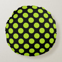 Grands pois verts lime sur un coussin rond noir