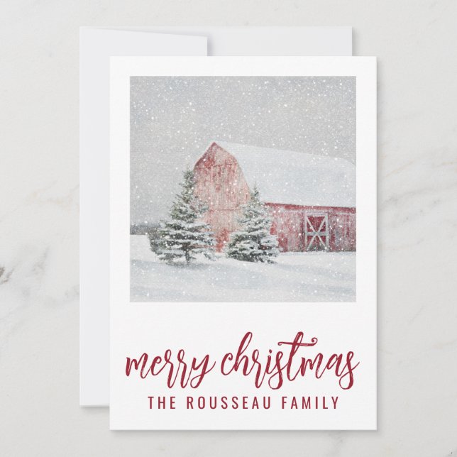 Grange rouge dans la carte de Noël de neige d'hive (Devant)