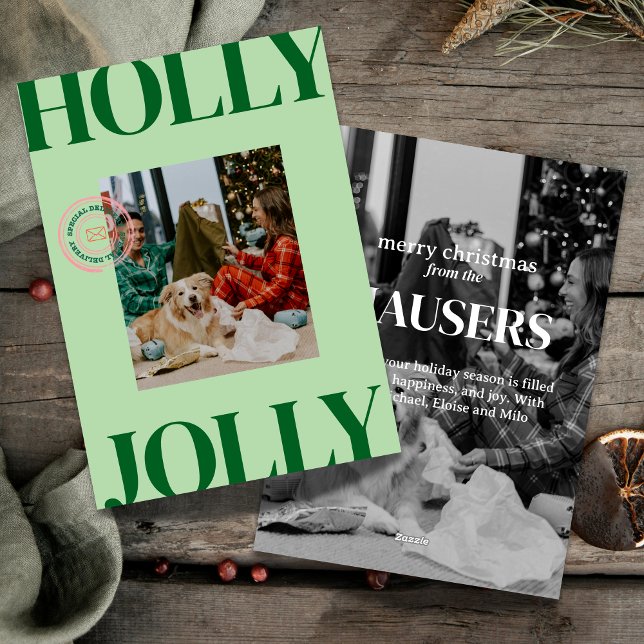 Gras Moderne Photo Famille Jolie Carte Vacances Ti (Celebrate the season in bold style with this playful “Holly Jolly” photo card.)