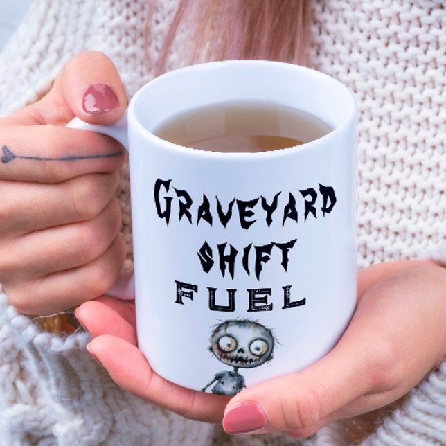 Graveyard Shift Fuel Blanc Halloween Coffee Mug (Créateur téléchargé)