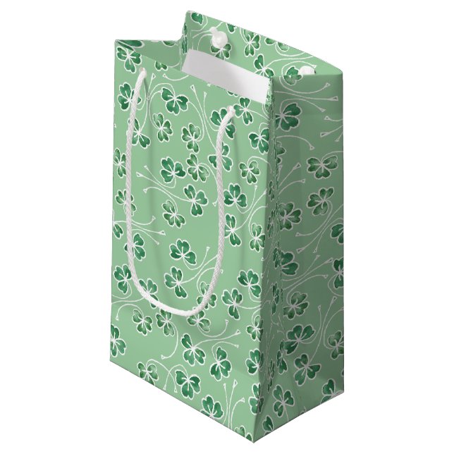 Green Shamrock White Outlines Petit sac cadeau (Devant Angle)