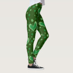 Green St Patrick's Day leggings avec coeur<br><div class="desc">Green St Patrick's Day leggings avec coeur. Joli motif shamrock irlandais avec des symboles d'amour. Heureux trèfle à quatre feuilles. Les collants pour la Saint Paddy's Day. Vêtements et accessoires vintages de la Saint Patrick pour femmes et filles branchées. Le design irlandais de la fierté. Couleur personnalisable. Fais ton propre...</div>