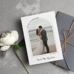 Grey Belle Arc Mariage Photo Love & Merci<br><div class="desc">Beau et élégant carte de remerciements photo à envoyer à vos invités mariages. Carte de remerciements mariage double face avec deux photos, une dans un cadre en arc avec LOVE & THANKS écrit dans une courbe. Carte de remerciements mariage blanc avec vos noms dans un script de brosse gris moderne....</div>