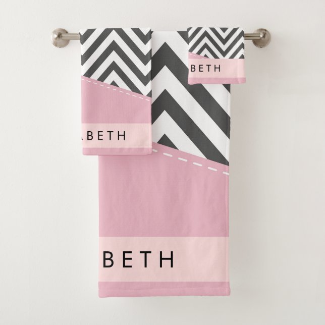 Grey Zigzag, Grey Chevron, Rose, Votre Nom (En situation)