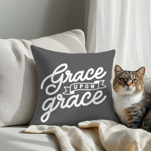 Gris Christian Grace sur la grâce Jeter Oreiller