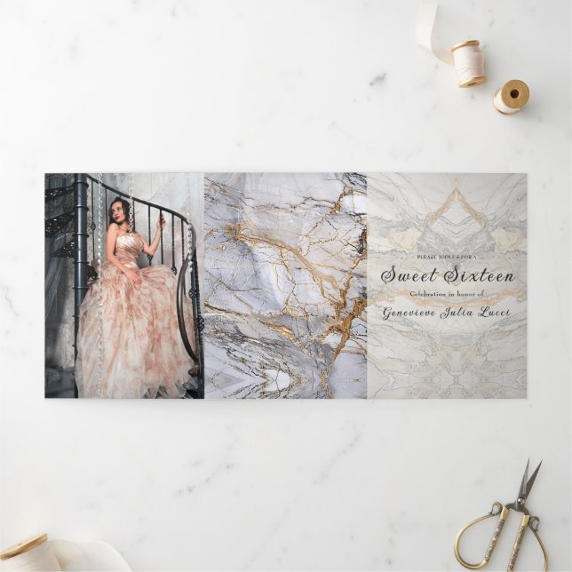 Gris et or Marbre Sweet 16 Party Invitation (Extérieur)