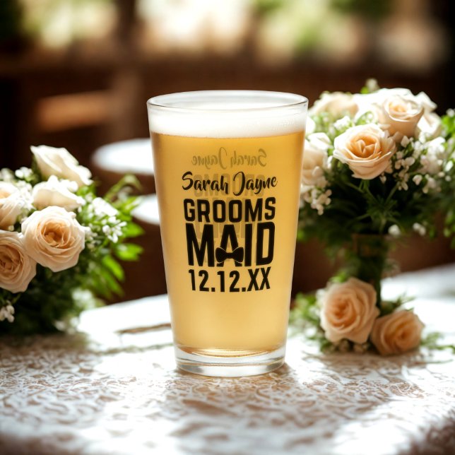 Groomsmaid de la fête de mariage en verre Tumbler (A personalized glass for your Groomsmaid. Just add her name and your wedding date)
