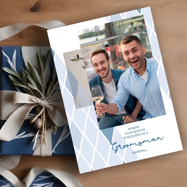 Groomsman Elegant Photo Abstraite Sophistiqué (Photo Groomsman Stylish Abstract Sophisticated Proposal Card in Blue Shades.)