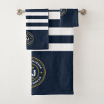 Groomsmans Western Cowboy Vintage Gold Monogram<br><div class="desc">Cadeaux personnalisés pour groomsmen et meilleur homme avec le thème western cowboy. Décoré de casquette de cowboy avec police vintage occidentale. Le texte et la couleur sont modifiables à l'aide de l'outil de conception pour s'adapter à votre occasion. Obtenez ce cadeau de personnaliser pour les mariages, les célibataires, les fiançailles...</div>