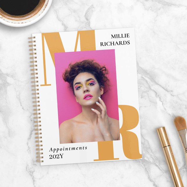 Gros Initiales Jaunes Typographie Photo Rendez-vou (Créateur téléchargé)