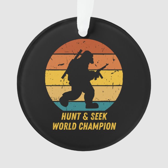 Gros pied Ne voulez pas se cacher et chercher de n (devant)