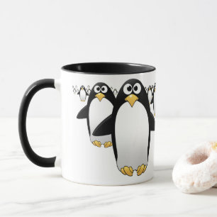 Groupe de Penquins sur une tasse de café