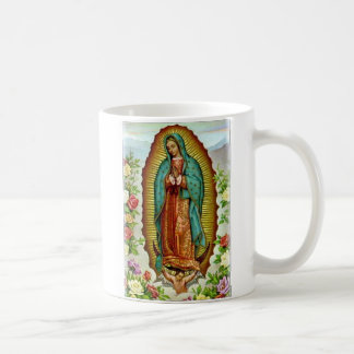 Guadalupe avec la tasse de roses