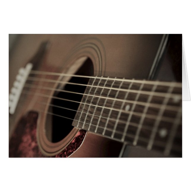 Guitare acoustique à six cordes (Devant Horizontal)