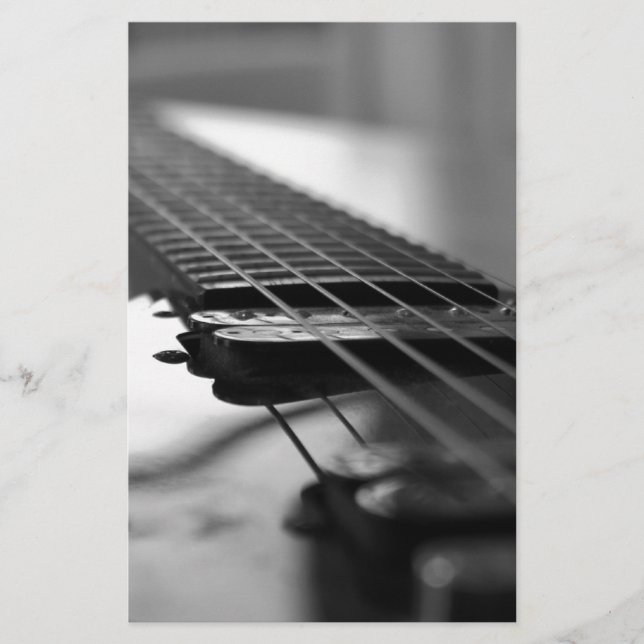 Guitare noire et blanche (Devant)