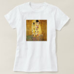 Gustav Klimt le T-shirt de baiser<br><div class="desc">Gustav Klimt le T-shirt de baiser. Peinture à l'huile d'illustration sur la toile à partir de 1907-1908. Le baiser est la peinture la plus connue de Gustav Klimt, un beau travail représentant la taille de sa période d'or. Un cadeau parfait pour les amants du symbolisme autrichien, le Gustav Klimt, et...</div>