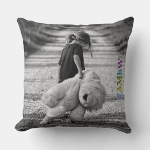 HAMbWG - Coussin - Petite fille trainant Teddy