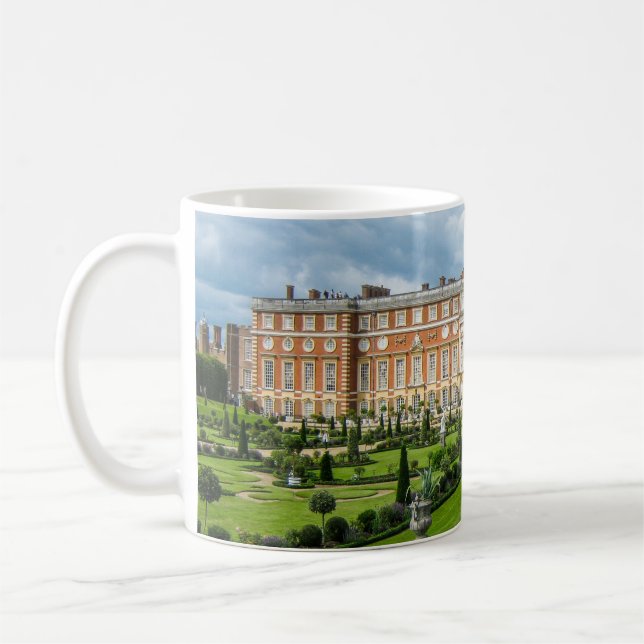 Hampton Court Palace, London - Classic Mug (Gauche)