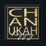 Hanoukka Magnet Carré Chanukah Gold<br><div class="desc">Hanoukka Magnet Carré Personnalisez Chanukah Happy Gold Personnalisez en supprimant le texte, "heureux" et en le remplaçant par votre propre message. Choisissez votre style de police, votre taille et votre couleur préférés. La couleur Arrière - plan peut être changée en choisissant une couleur différente des nuances de couleurs. Merci de...</div>
