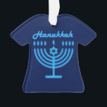 Hanukkiah Happy Hanoukka Juive Fête Menorah<br><div class="desc">Symbole de Hanukkiah. Joyeux Hanoukka Party Juif Holiday Blue Menorah. Décoration Chanukkah de Fête Juive avec le symbole décoratif traditionnel Chanuka - bleu marine hanukkiah menorah, chandelier avec bougies, étoile de David et néon bleu lumières illustration. Hanoukka Festival des lumières Décoration de l'événement. Jérusalem, Israël. Accueil > Décor > Décor...</div>