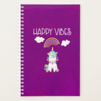 Happy Vibes Typographie mignonne souriant Unicorn