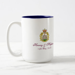 Harry et tasse commémorative de Meghan