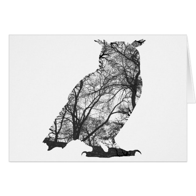 Hibou de l'aigle arbres forestiers (Devant horizontal)