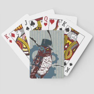 Hibou de Steampunk et cartes de jeu détruites de