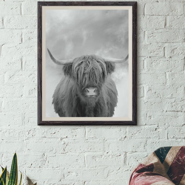 Highland Cow Scotland Nuages Black White Poster (Créateur téléchargé)