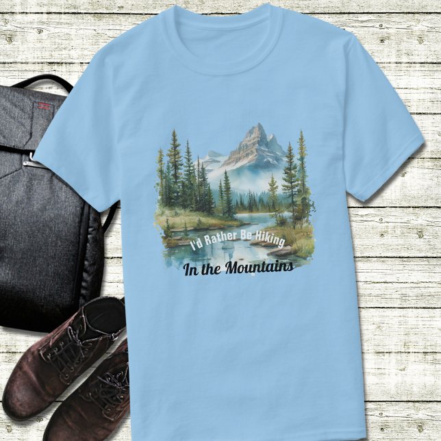 Hiking In the Mountains T-Shirt (Créateur téléchargé)