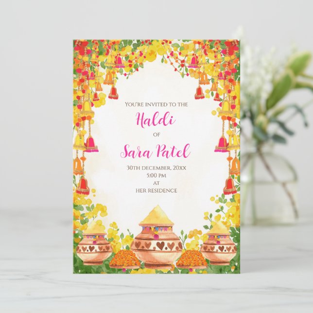 Holud invitations comme invitations haldi et invit (Debout devant)
