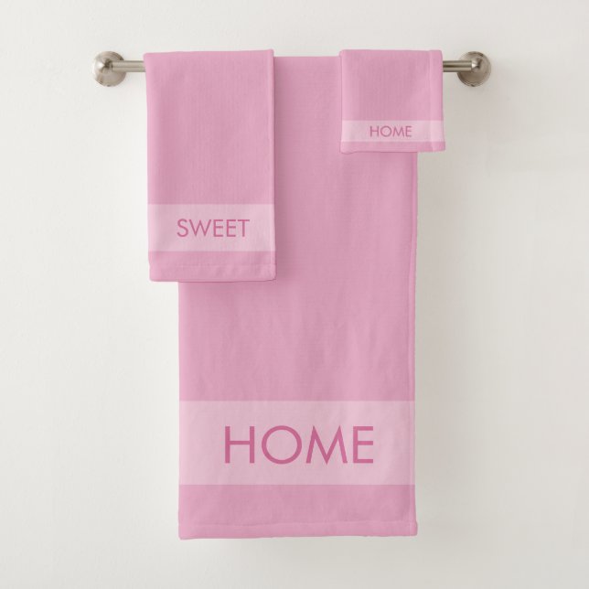 Home Sweet Home sur Rose Gold Bath Serviette Set (En situation)