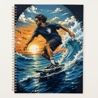 Homme surfant sur les vagues