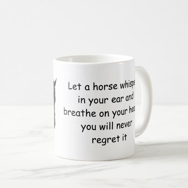 Homme tenant un cheval Léger Café Mug (Devant droit)