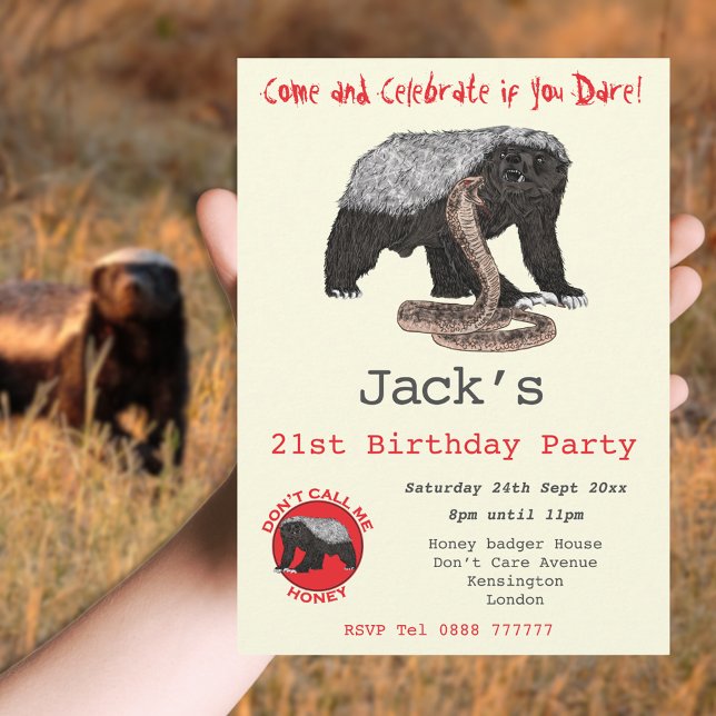 Honey Badger Badass Animal drôle 21e anniversaire (Honey badger themed 21st birthday party invitation badass fearless wild animal)