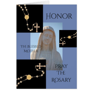 HONNEUR LA MÈRE BÉNÉFICIÉE PRIE LE ROSARY