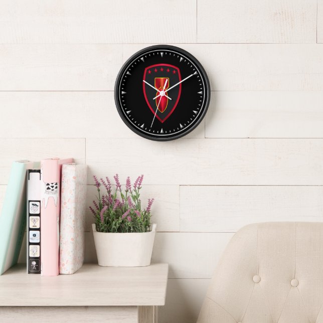 Horloge 71e Groupe de neutralisation d'explosifs et de mun (Salle de lecture)