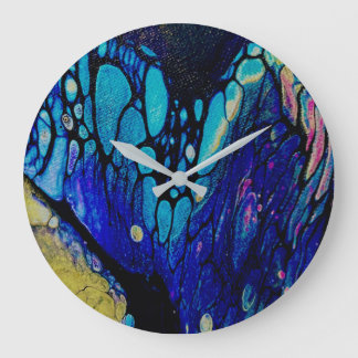 Horloge à aile de papillon abstrait