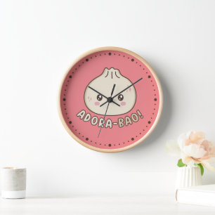 Horloge Adora-Bao Cute Kawaii Bao Louveur de jeu de mots