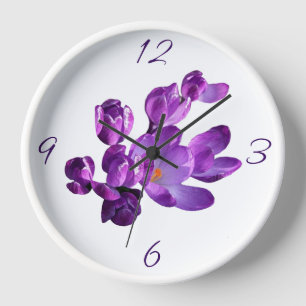 Horloge Belle crocus violet floral simple stylé mignon