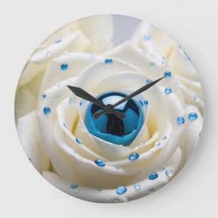 horloge blanche rose bleu perles