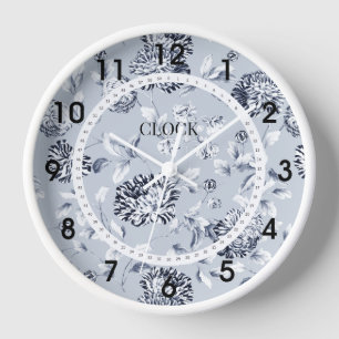 Horloge Bleu Dusty Flower blanc cadran moderne