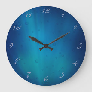 Horloge bleue claire sous-marine profonde
