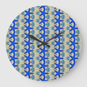 horloge bleue de profil sous convention astérisque