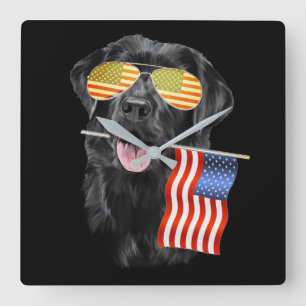 Horloge Carrée Amoureux des chiens Black Labrador USA American