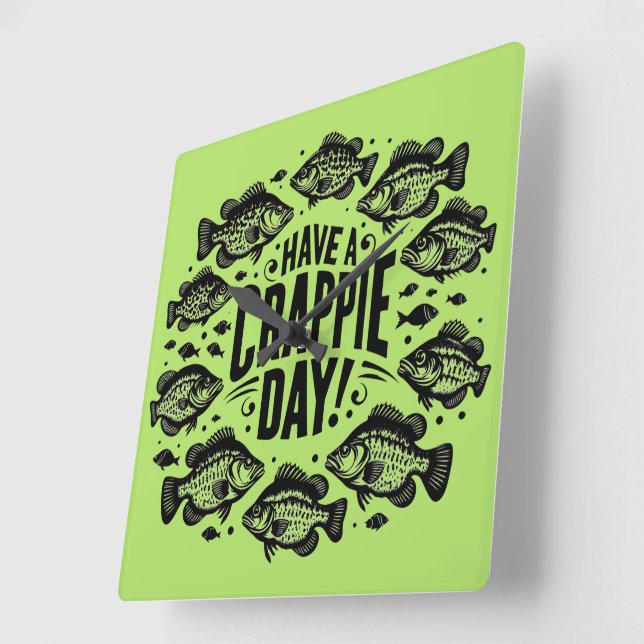 Horloge Carrée Amusant Avoir une Journée de la Crappie Pêche (Angle)