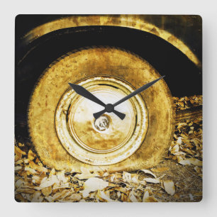 Horloge Carrée Ancienne Roue vintage De Voiture Classique