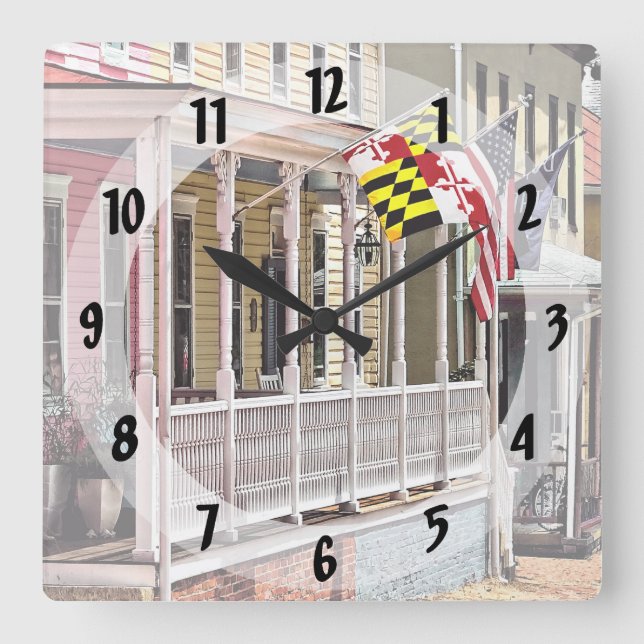 Horloge Carrée Annapolis MD - Flags Along East Street (Recto)